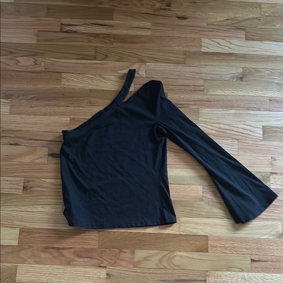 One-Shoulder Black Top - Picture 3 of 3